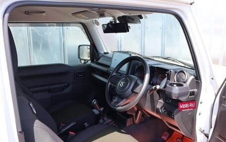 Suzuki Jimny, 2023 год, 1 745 300 рублей, 16 фотография