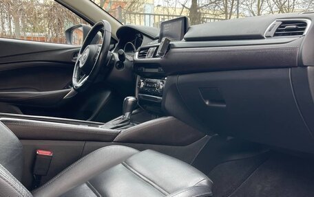 Mazda 6, 2016 год, 1 900 000 рублей, 13 фотография