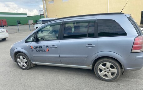 Opel Zafira B, 2006 год, 320 000 рублей, 2 фотография