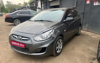 Hyundai Solaris II рестайлинг, 2011 год, 425 000 рублей, 1 фотография