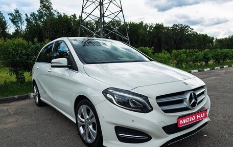 Mercedes-Benz B-Класс, 2016 год, 1 400 000 рублей, 1 фотография