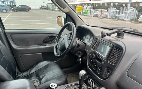 Ford Escape II, 2005 год, 380 000 рублей, 12 фотография