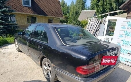 Mercedes-Benz E-Класс, 2001 год, 250 000 рублей, 7 фотография