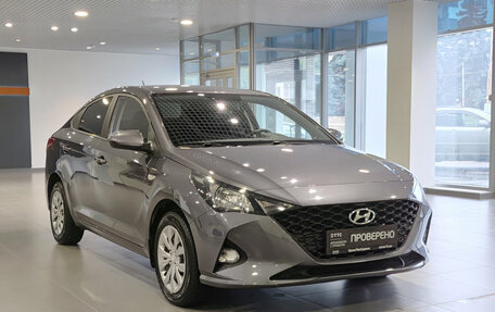 Hyundai Solaris II рестайлинг, 2021 год, 1 620 000 рублей, 3 фотография