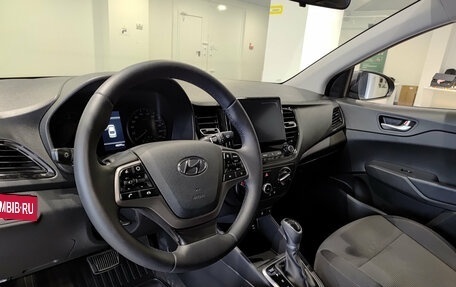 Hyundai Solaris II рестайлинг, 2021 год, 1 620 000 рублей, 20 фотография