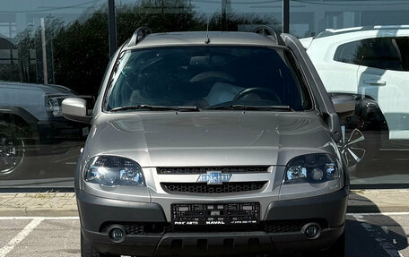 Chevrolet Niva I рестайлинг, 2018 год, 755 000 рублей, 2 фотография