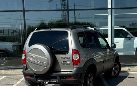 Chevrolet Niva I рестайлинг, 2018 год, 755 000 рублей, 3 фотография