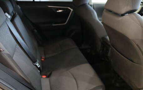 Toyota RAV4, 2020 год, 3 300 000 рублей, 17 фотография