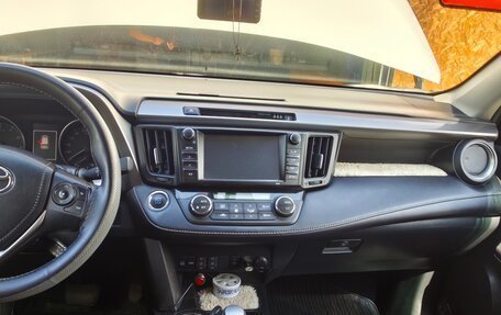 Toyota RAV4, 2017 год, 2 340 000 рублей, 11 фотография