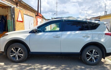 Toyota RAV4, 2017 год, 2 340 000 рублей, 4 фотография