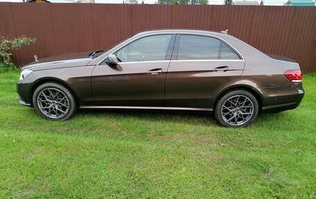 Mercedes-Benz E-Класс, 2013 год, 1 990 000 рублей, 2 фотография