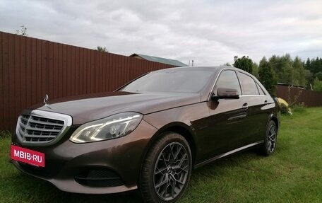 Mercedes-Benz E-Класс, 2013 год, 1 990 000 рублей, 3 фотография