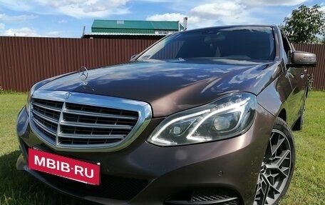 Mercedes-Benz E-Класс, 2013 год, 1 990 000 рублей, 19 фотография