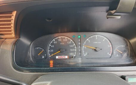 Nissan Elgrand I, 1998 год, 590 000 рублей, 2 фотография