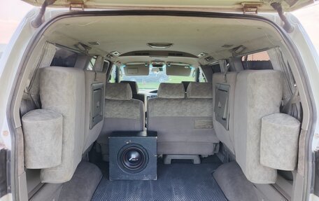 Nissan Elgrand I, 1998 год, 590 000 рублей, 19 фотография