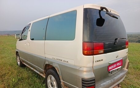 Nissan Elgrand I, 1998 год, 590 000 рублей, 17 фотография