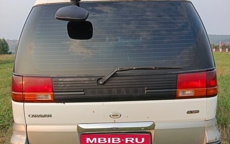 Nissan Elgrand I, 1998 год, 590 000 рублей, 18 фотография