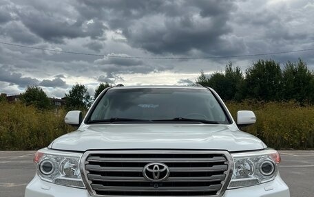 Toyota Land Cruiser 200, 2013 год, 3 350 000 рублей, 2 фотография