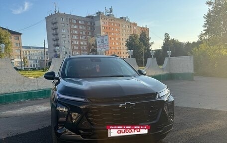 Chevrolet Trax, 2023 год, 1 950 000 рублей, 2 фотография