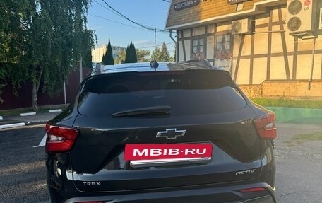 Chevrolet Trax, 2023 год, 1 950 000 рублей, 7 фотография