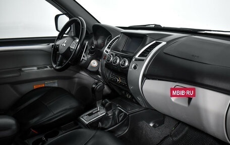Mitsubishi Pajero Sport II рестайлинг, 2014 год, 1 665 000 рублей, 10 фотография