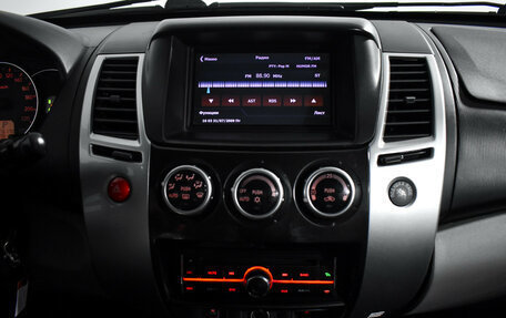 Mitsubishi Pajero Sport II рестайлинг, 2014 год, 1 665 000 рублей, 13 фотография