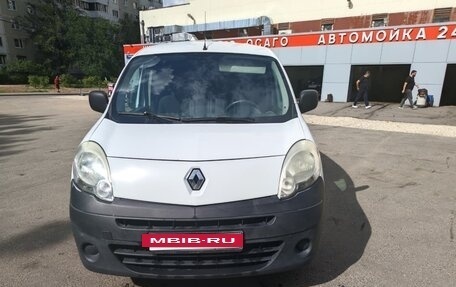 Renault Kangoo II рестайлинг, 2012 год, 650 000 рублей, 10 фотография