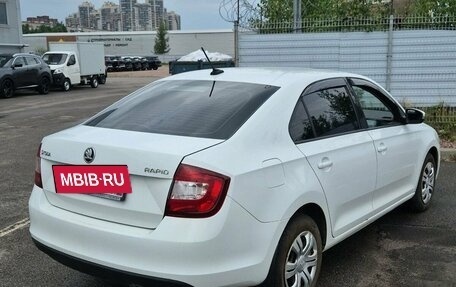 Skoda Rapid I, 2018 год, 915 000 рублей, 4 фотография