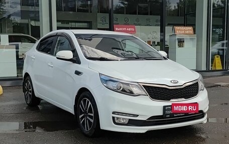 KIA Rio III рестайлинг, 2015 год, 870 000 рублей, 3 фотография