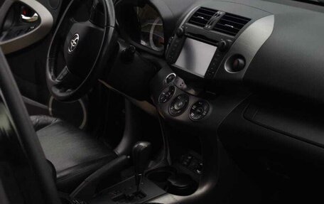 Toyota RAV4, 2011 год, 2 000 000 рублей, 2 фотография