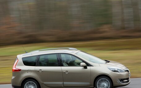 Renault Scenic III, 2014 год, 2 фотография