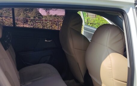 KIA Sportage III, 2010 год, 950 000 рублей, 12 фотография