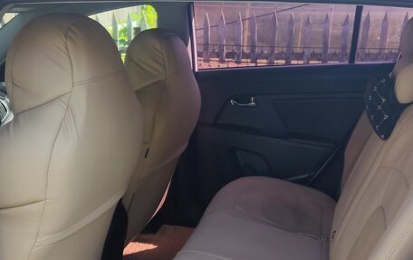 KIA Sportage III, 2010 год, 950 000 рублей, 13 фотография