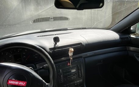 Audi A4, 2000 год, 420 000 рублей, 13 фотография