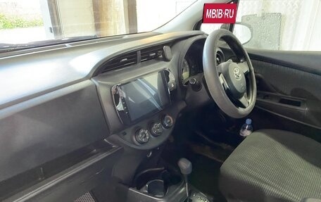 Toyota Vitz, 2019 год, 990 000 рублей, 5 фотография