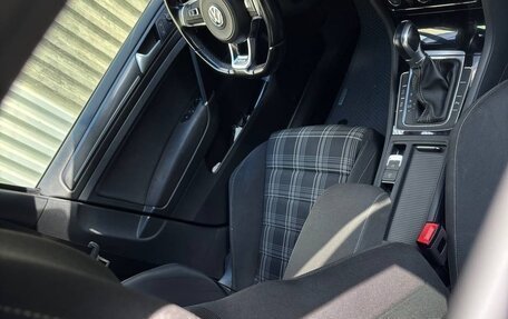 Volkswagen Golf VII, 2019 год, 2 280 000 рублей, 7 фотография