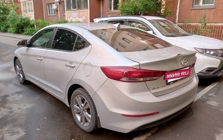 Hyundai Elantra VI рестайлинг, 2018 год, 1 400 000 рублей, 8 фотография