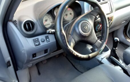 Toyota RAV4, 2002 год, 750 000 рублей, 5 фотография