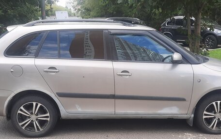 Skoda Fabia II, 2009 год, 260 000 рублей, 3 фотография