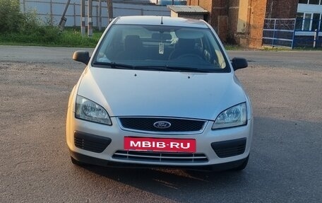 Ford Focus II рестайлинг, 2005 год, 400 000 рублей, 2 фотография