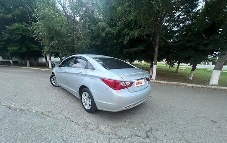 Hyundai Sonata VI, 2010 год, 649 000 рублей, 6 фотография