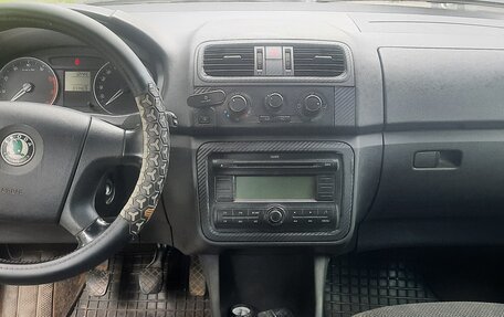 Skoda Fabia II, 2009 год, 260 000 рублей, 8 фотография