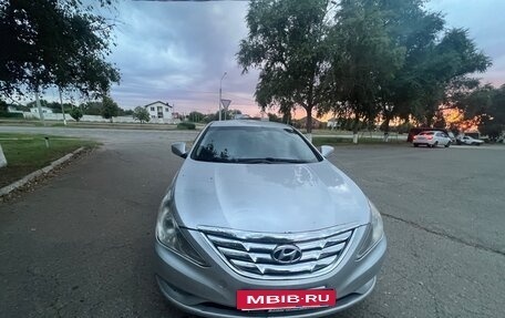 Hyundai Sonata VI, 2010 год, 649 000 рублей, 4 фотография