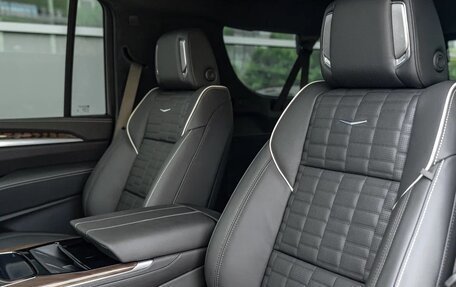 Cadillac Escalade V, 2026 год, 20 990 000 рублей, 13 фотография