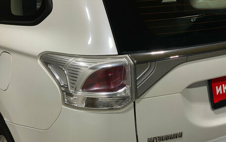 Mitsubishi Outlander III рестайлинг 3, 2013 год, 1 400 000 рублей, 7 фотография