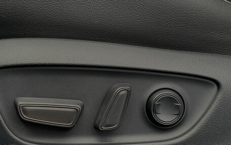 Toyota RAV4, 2020 год, 3 999 000 рублей, 12 фотография