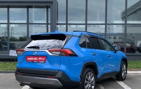 Toyota RAV4, 2020 год, 3 999 000 рублей, 4 фотография