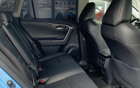Toyota RAV4, 2020 год, 3 999 000 рублей, 18 фотография