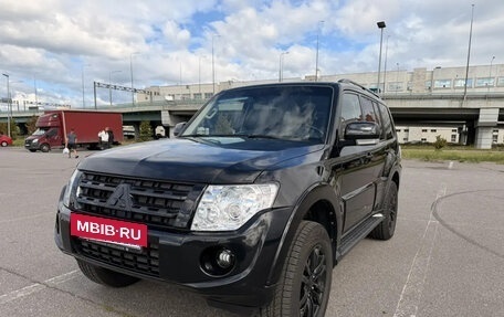 Mitsubishi Pajero IV, 2013 год, 2 600 000 рублей, 3 фотография