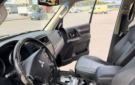 Mitsubishi Pajero IV, 2013 год, 2 600 000 рублей, 10 фотография